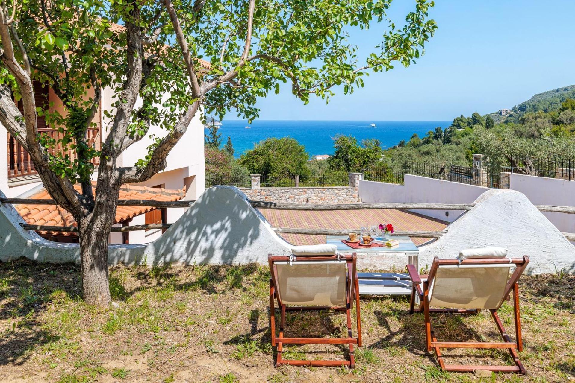 Naiades Superior Apartments In Skopelos With Sea View Close To The Town Eksteriør bilde